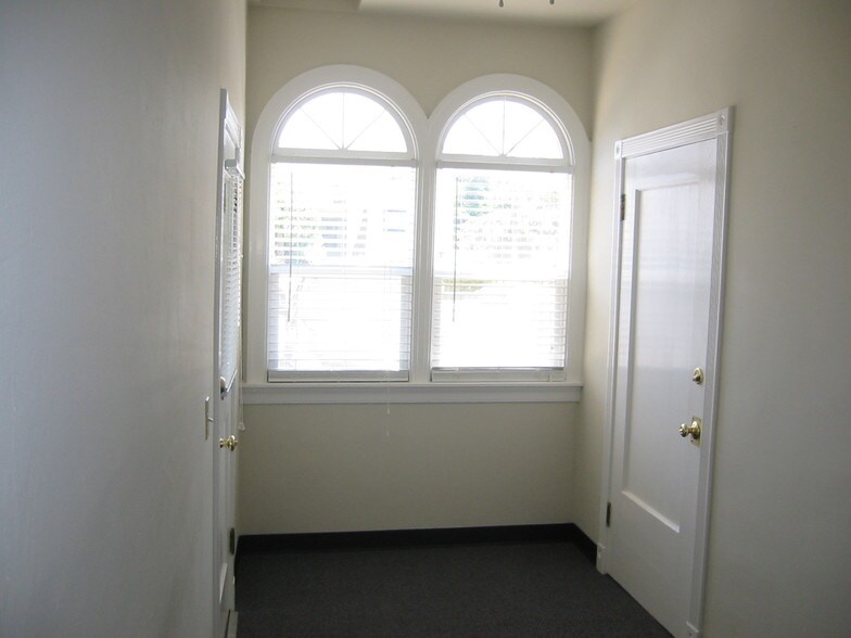 More Photos Of 141 I St, Fremont Office Residential For Lease