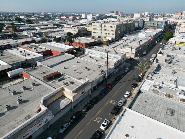 More Photos Of 1116 E 12th St, Los Angeles Warehouse For Lease