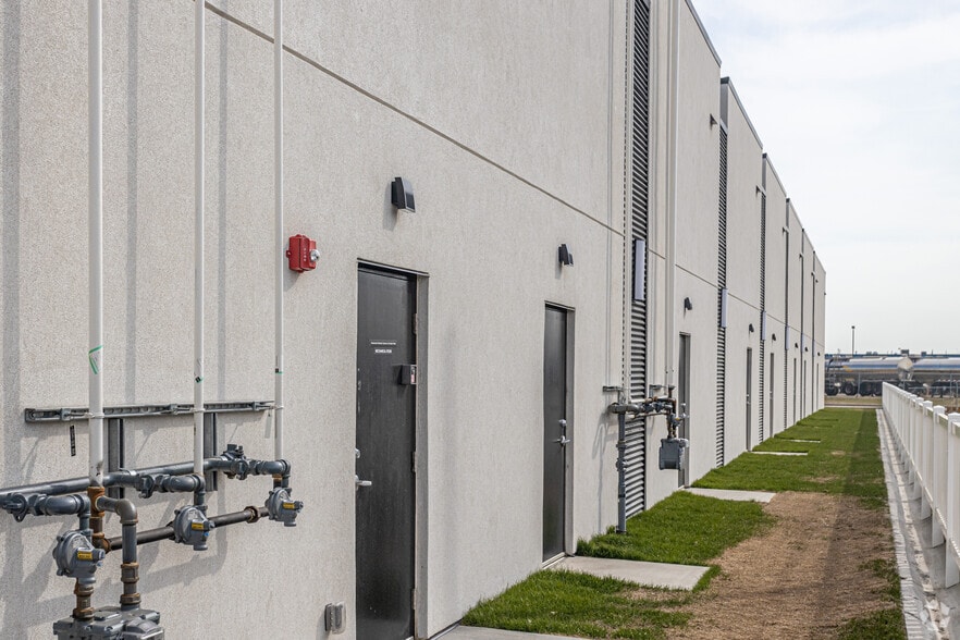 More Photos Of 12719 156 St NW, Edmonton Unknown For Lease