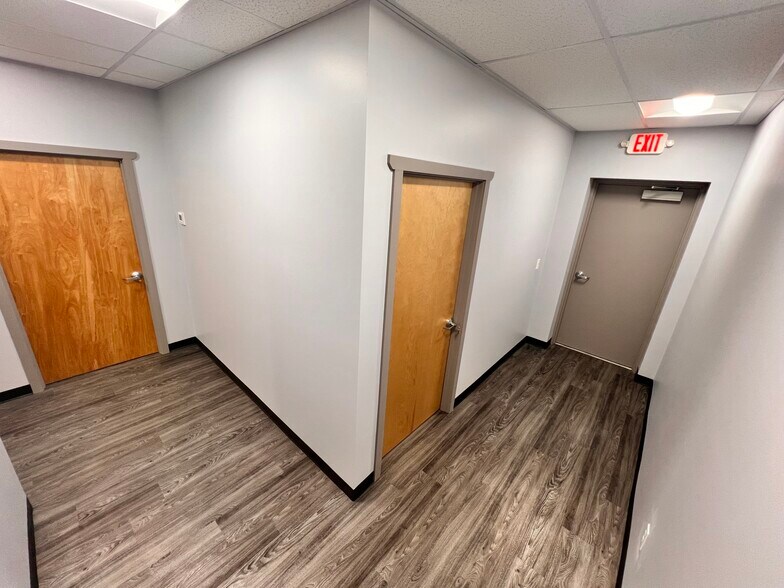 More Photos Of 3700 Fruitvale Blvd, Yakima Office For Lease