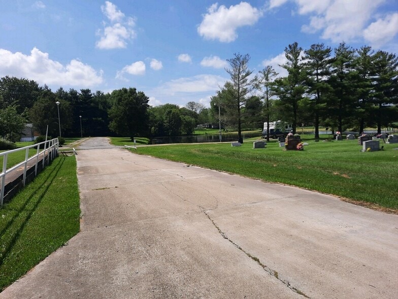 More Photos Of 321 N All Seasons Rd, Geff Manufactured Housing Mobile Home Park For Sale