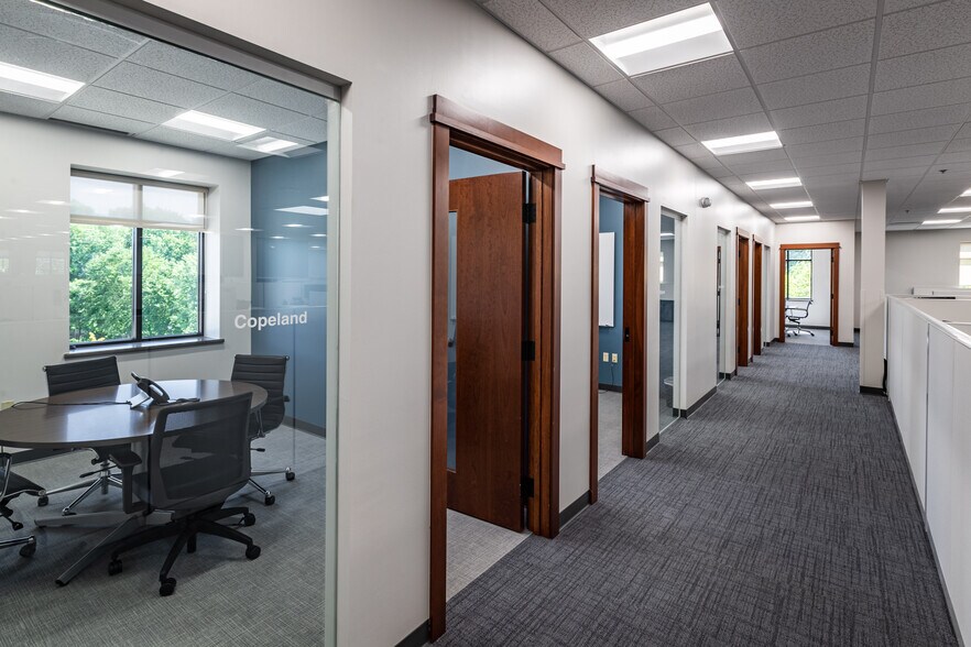 More Photos Of 2 Copeland Ave, La Crosse Office For Sale