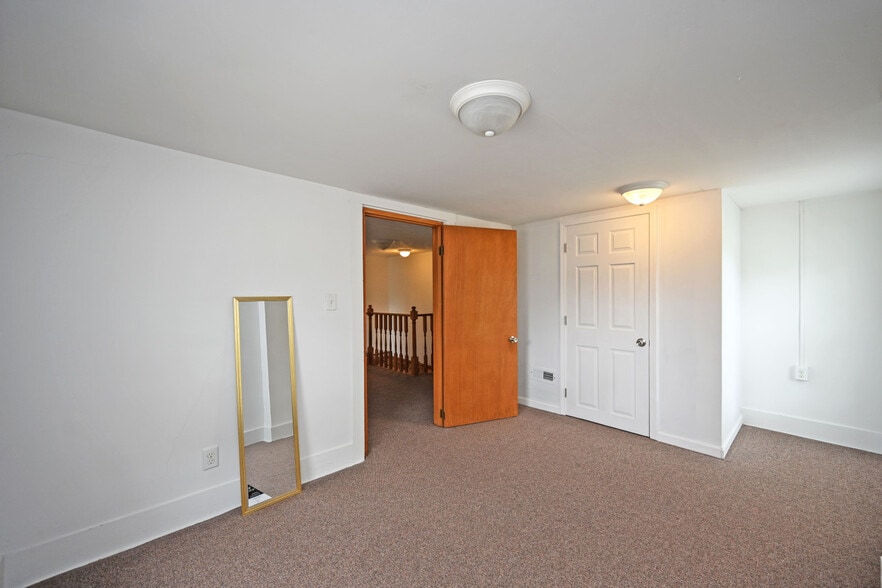 More Photos Of 9101 N Dixie Dr, Dayton Storefront Retail Office For Sale