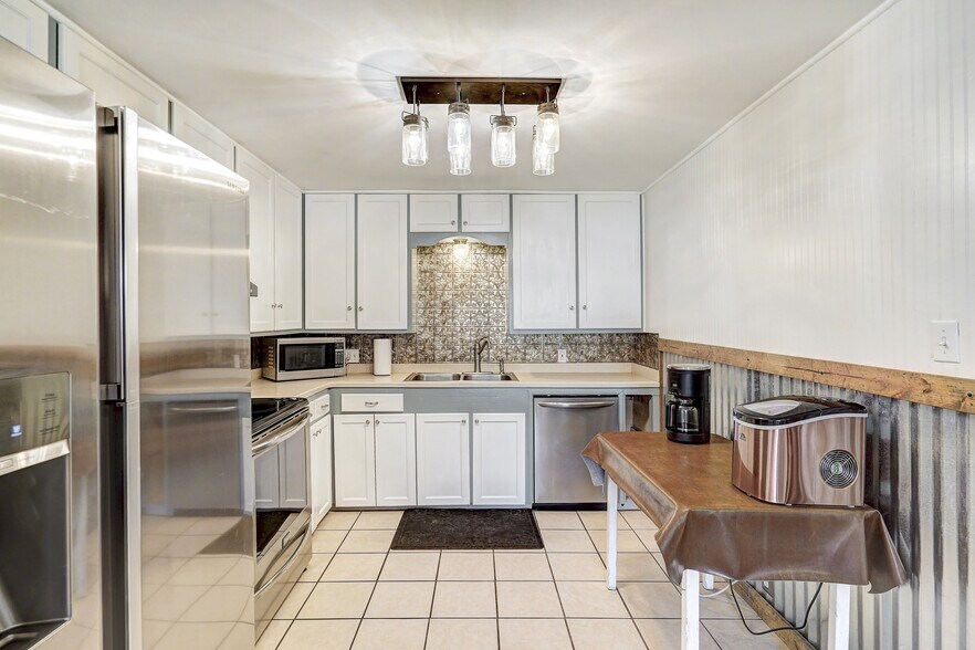 More Photos Of 201 Church Hill Ln, Liberty Hill Specialty For Sale