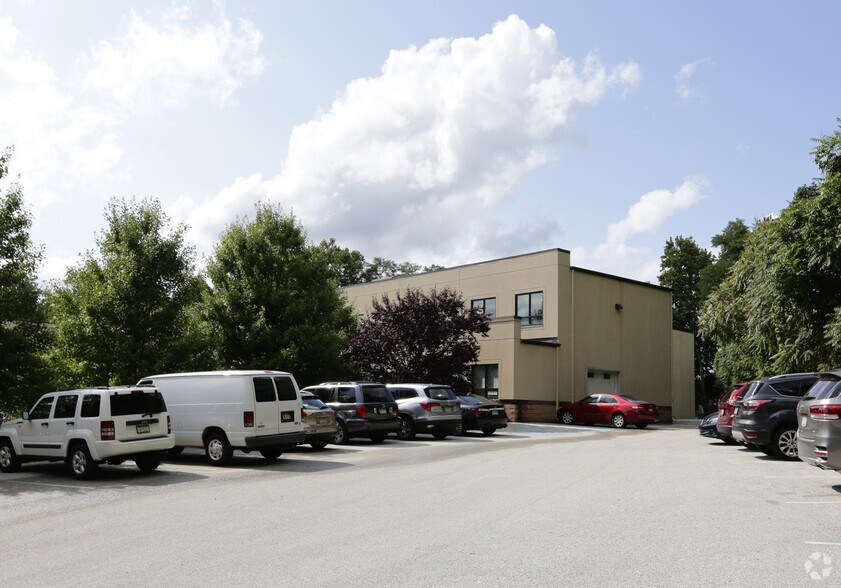 More Photos Of 1 Raymond Dr, Havertown Unknown For Lease