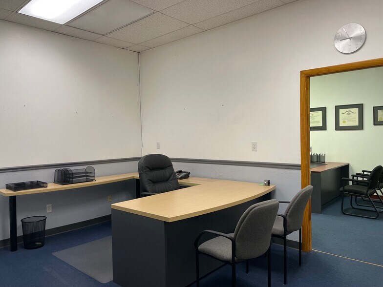 More Photos Of 1751 Lincoln Hwy, North Versailles Office For Lease
