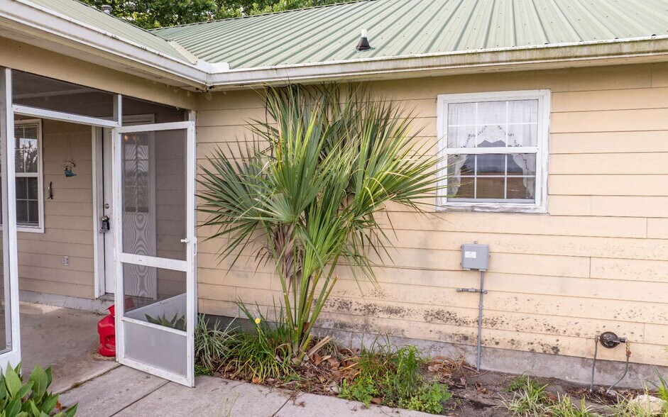 More Photos Of 1083 SW County Road 351, Mayo Land For Sale