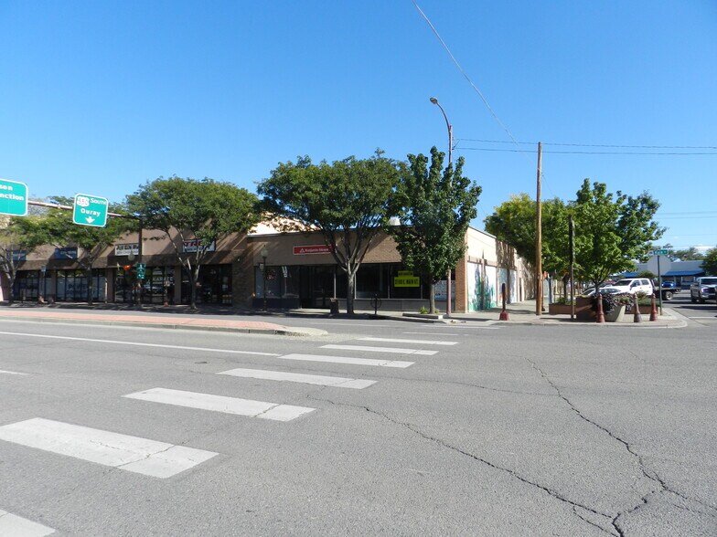 More Photos Of 202 E Main St, Montrose Storefront Retail Office For Lease