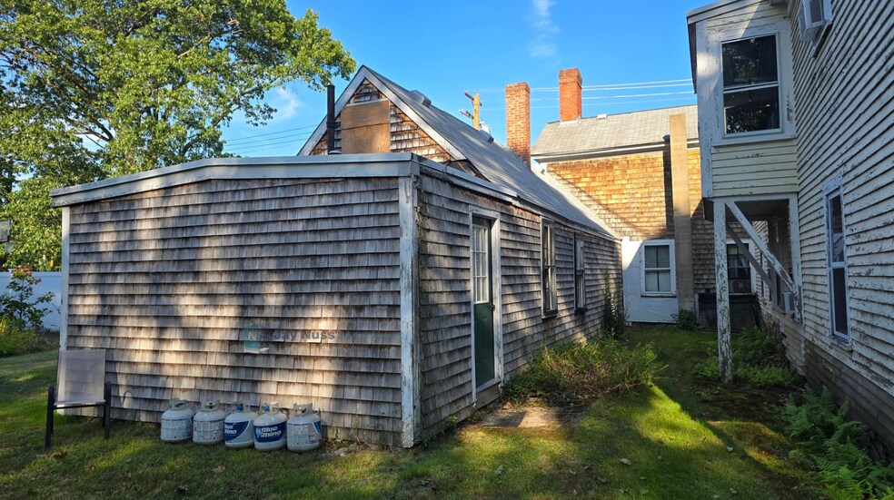 More Photos Of 338 Adams St, Abington Multifamily For Sale