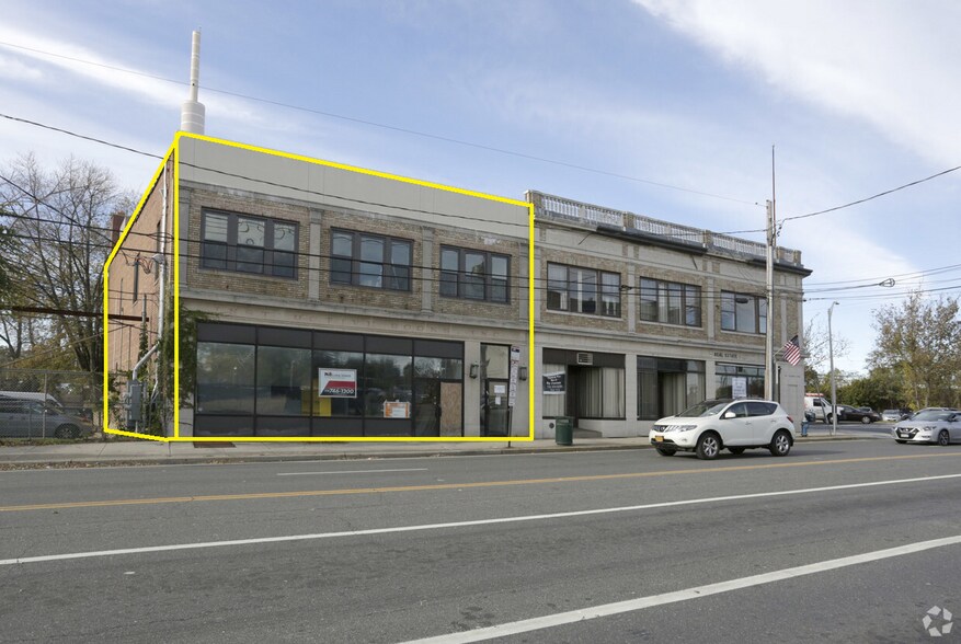 Primary Photo Of 2250 Grand Ave, Baldwin Office For Lease
