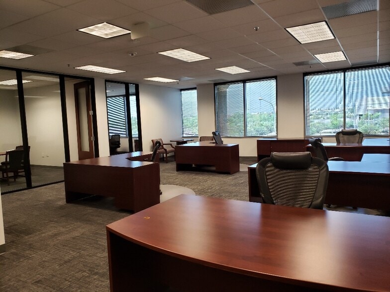More Photos Of 4200 Concours, Ontario Office For Lease