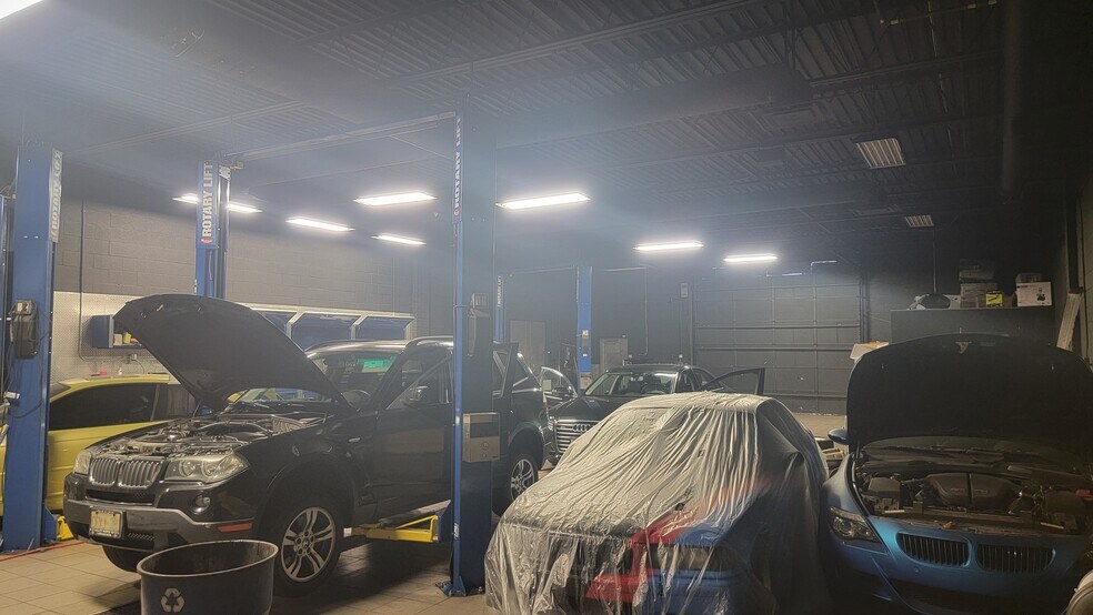 More Photos Of 73 Alness St, Toronto Light Distribution For Lease