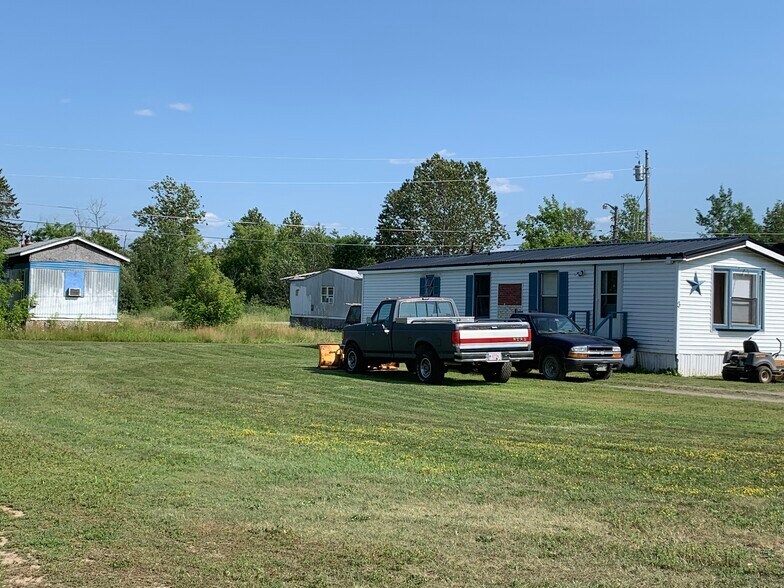 More Photos Of 41 Brookside Cir, Washburn Manufactured Housing Mobile Home Park For Sale