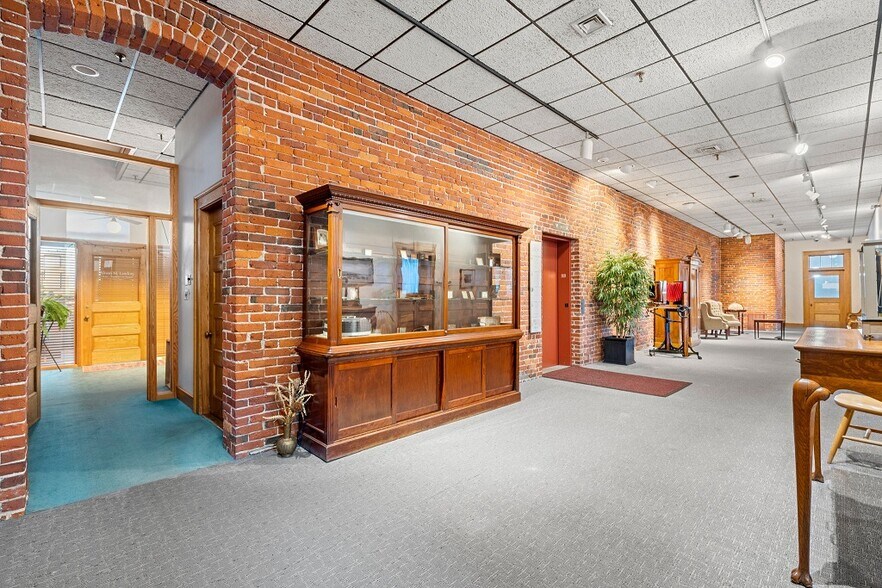 More Photos Of 85 Eastern Ave, Gloucester Loft Creative Space For Sale