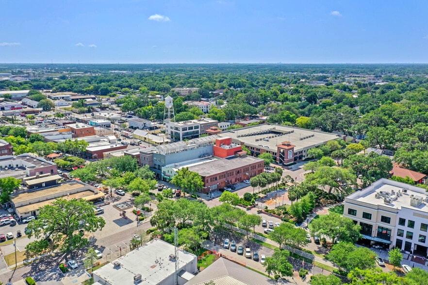 More Photos Of 162 W Plant St, Winter Garden General Retail For Lease