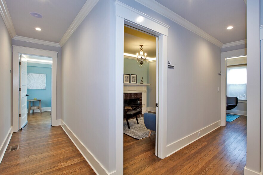 More Photos Of 21 E 2nd St, Riverhead Medical For Sale