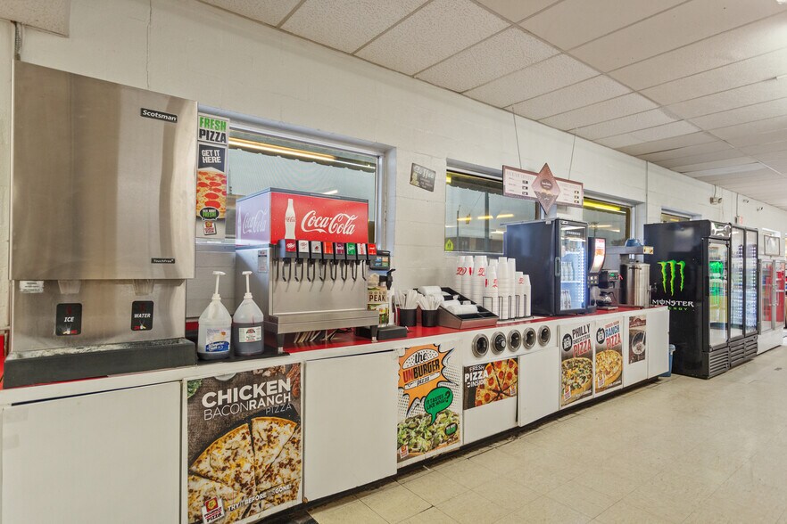 More Photos Of 101 E Commercial St, Miami General Retail For Sale