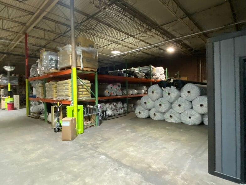 More Photos Of 7 Swisher Dr, Cartersville Manufacturing For Lease