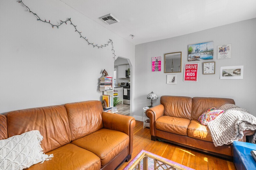 More Photos Of 41 E Transit St, Providence Apartments For Sale