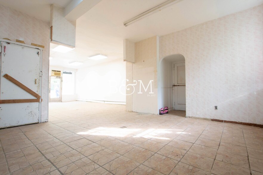 More Photos Of 218 Hoyt St, Brooklyn Restaurant For Lease