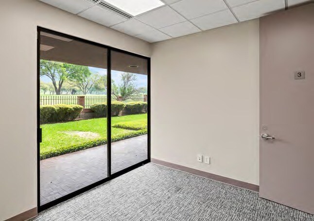 More Photos Of 1901 Babcock Rd, San Antonio Medical For Sale