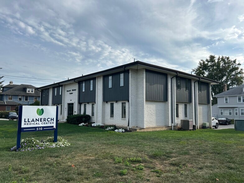 More Photos Of 510 Darby Rd, Havertown Medical For Lease