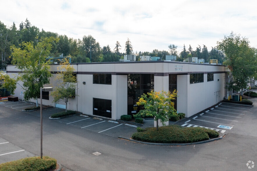 More Photos Of 11212-11220 120th Ave NE, Kirkland Manufacturing For Lease