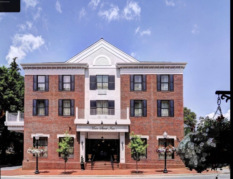 More Photos Of 205 S Main St, Blacksburg Hotel For Sale