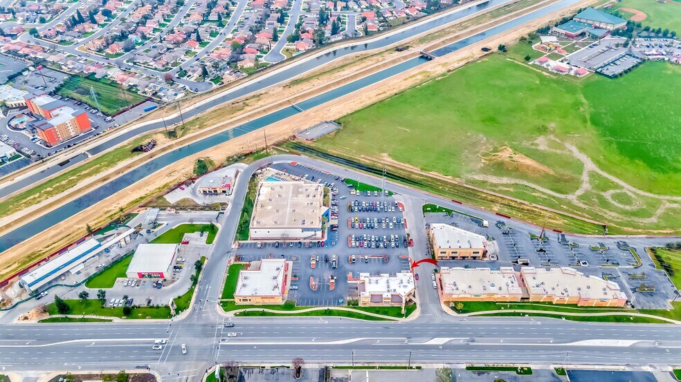 More Photos Of 3505 Coffee Rd, Bakersfield Freestanding For Sale