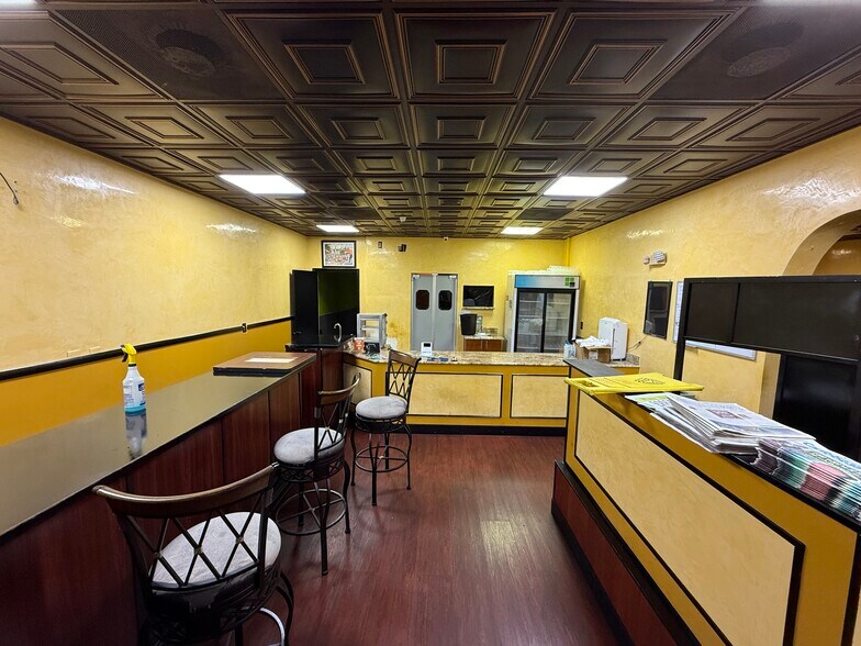 More Photos Of 18053-18065 NW 27th Ave, Miami Gardens Unknown For Lease