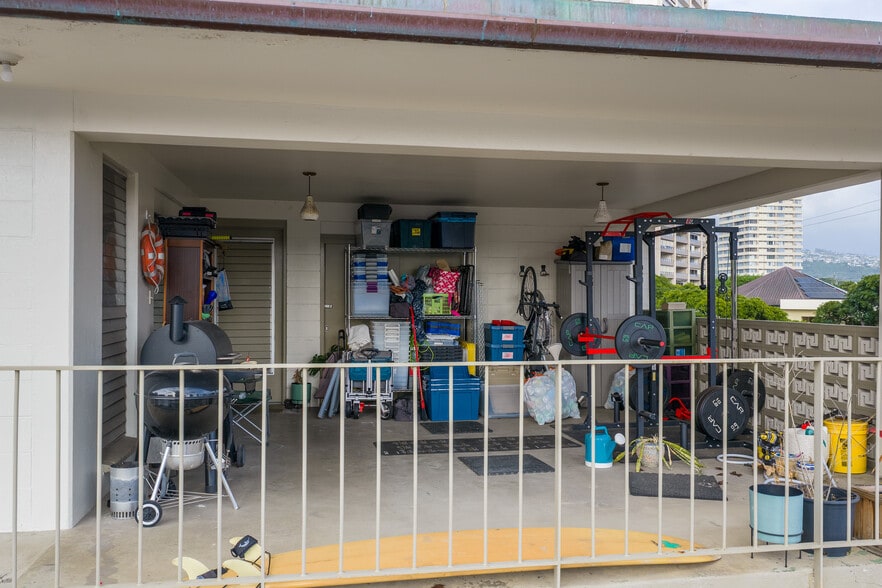 More Photos Of 534 Kamoku St, Honolulu Apartments For Sale