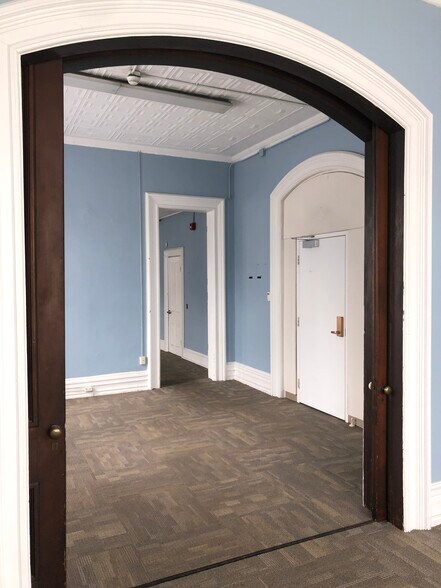 More Photos Of 20 W Central Ave, Delaware Office For Lease