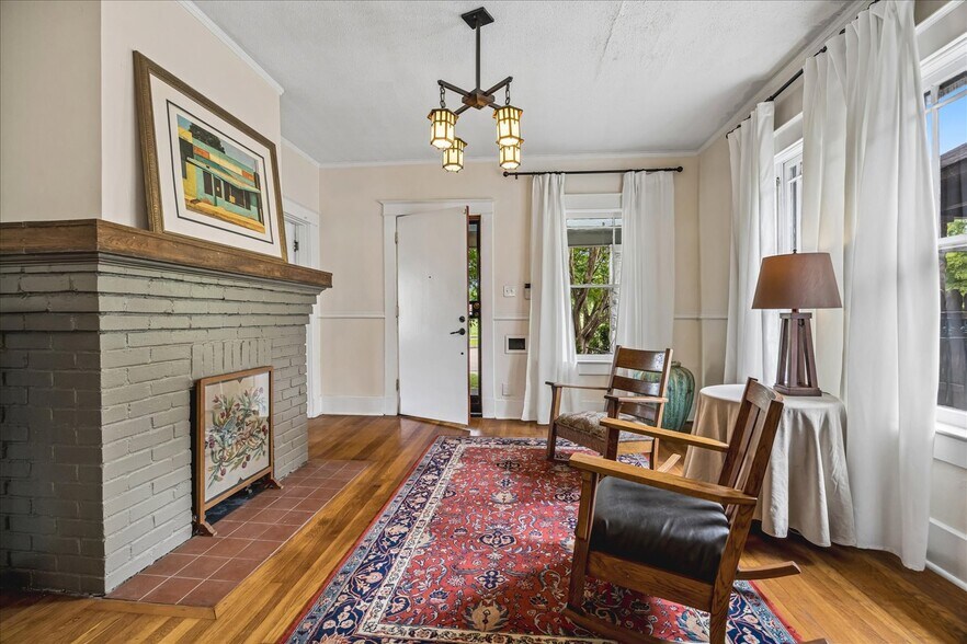 More Photos Of 2562 Sam Cooper Blvd, Memphis Office Residential For Sale