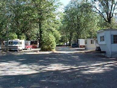 Primary Photo Of 24542 Redwood Hwy, Kerby Manufactured Housing Mobile Home Park For Sale