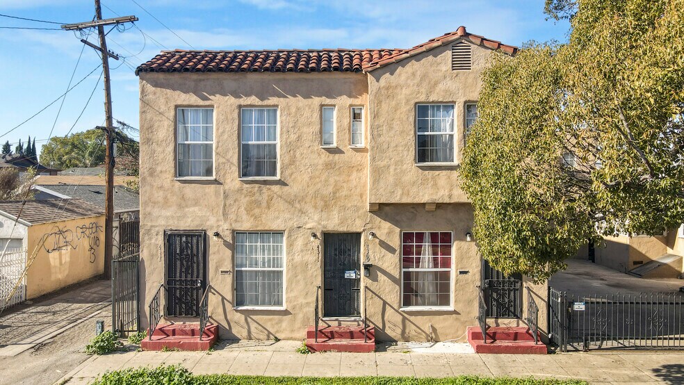 More Photos Of 838 E 43rd St, Los Angeles Apartments For Sale