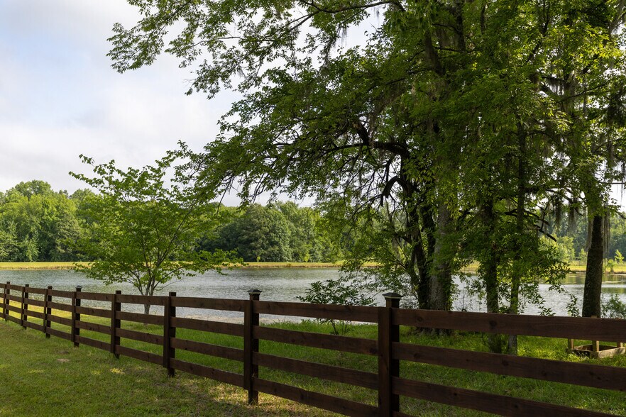 More Photos Of 9712 US Highway 31, Hope Hull Land For Sale