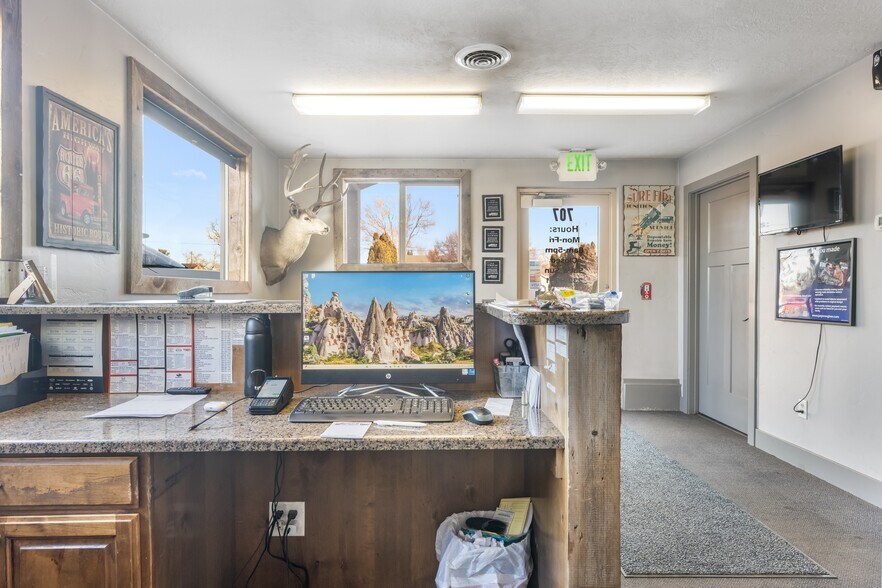 More Photos Of 707 W Maple St, Pocatello Warehouse For Sale