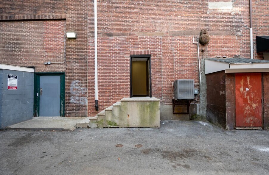 More Photos Of 531-545 Main St, Worcester Office For Sale