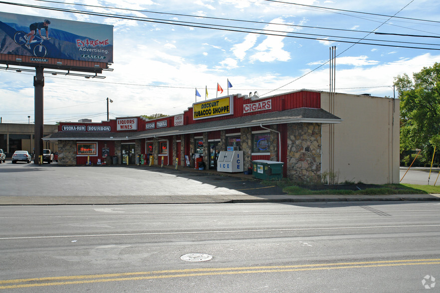 Primary Photo Of 2501 Lebanon Pike, Nashville Storefront Retail Office For Lease