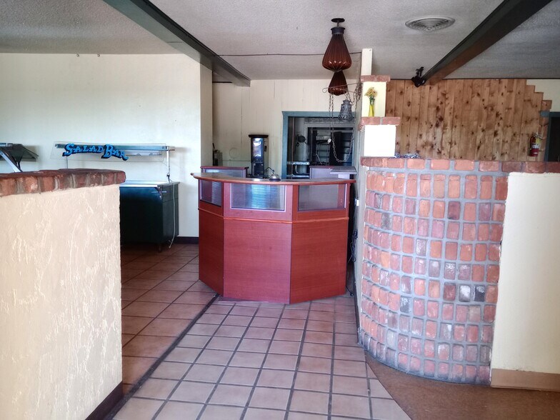 More Photos Of 1635 N US Highway 285 N, Monte Vista Restaurant For Sale
