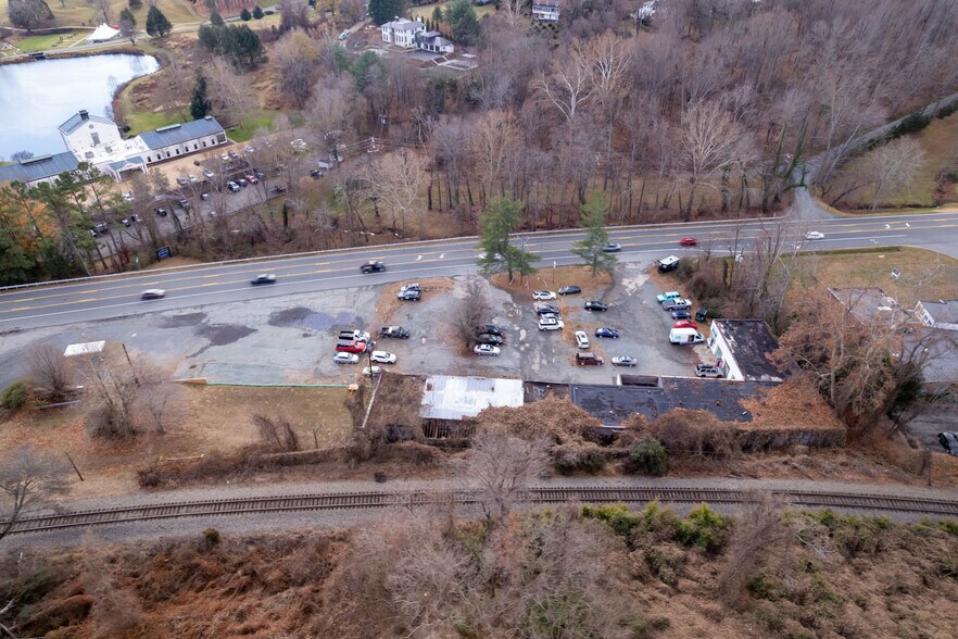 More Photos Of 2845 Ivy Rd, Charlottesville Service For Sale