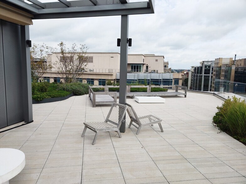 More Photos Of 1201 New York Ave NW, Washington Office For Lease