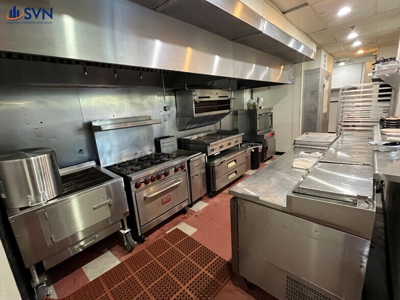 More Photos Of 211 James St, Geneva Storefront For Lease