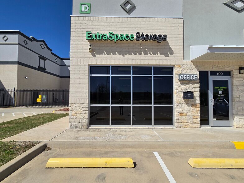 Primary Photo Of 3831 FM 2181, Corinth Flex For Lease