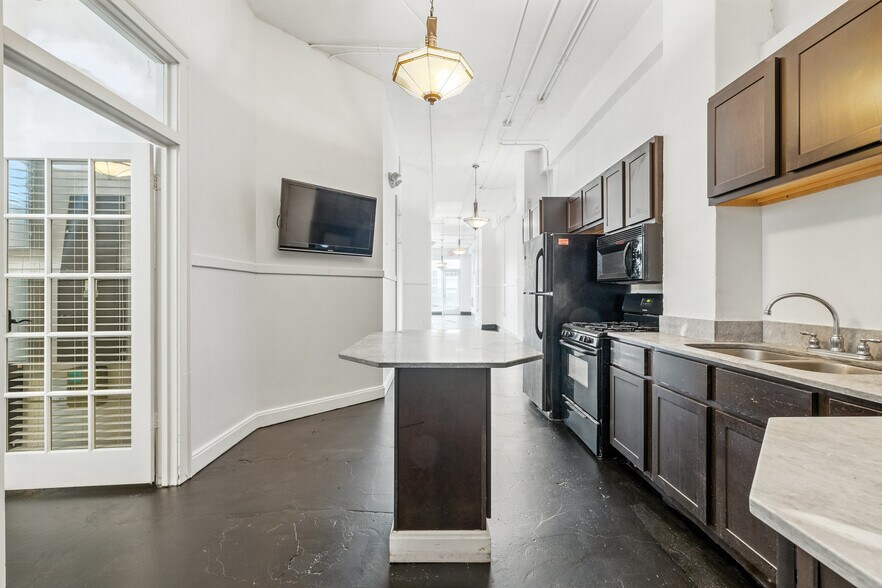 More Photos Of 111 E 16th St, Indianapolis Coworking Space