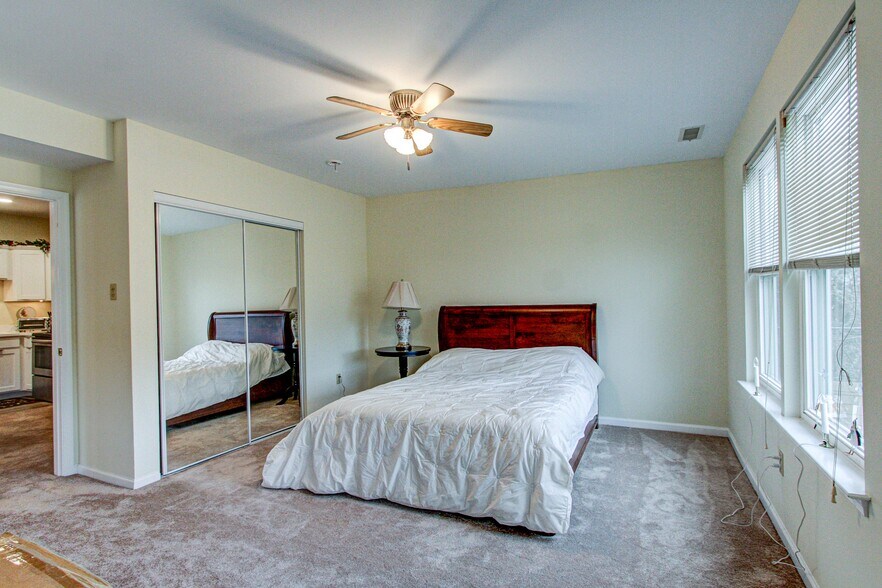 More Photos Of 3328 Huntingdon Pike, Huntingdon Valley Service For Sale