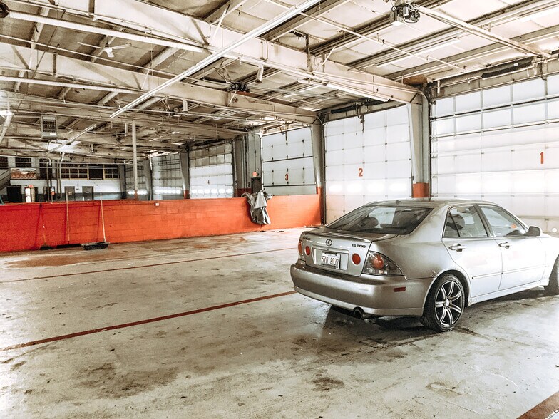 More Photos Of 271 E North Ave, Glendale Heights Freestanding For Sale