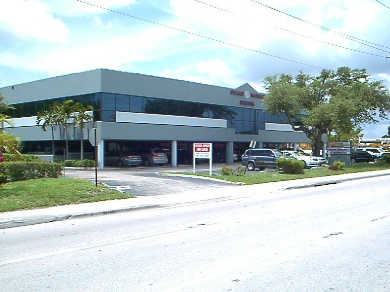 More Photos Of 2870 Stirling Rd, Hollywood Light Distribution For Sale