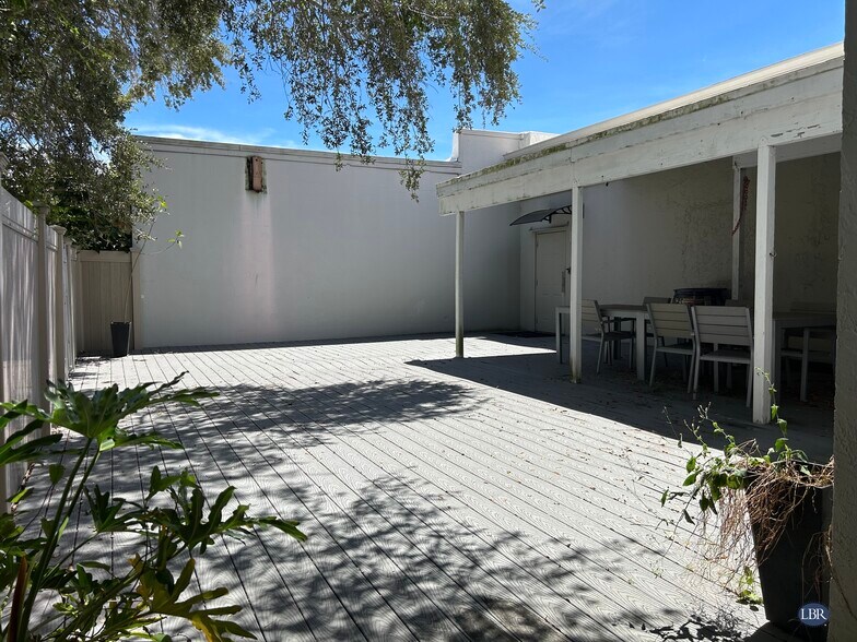 More Photos Of 1411 Highland Ave, Melbourne Office For Lease