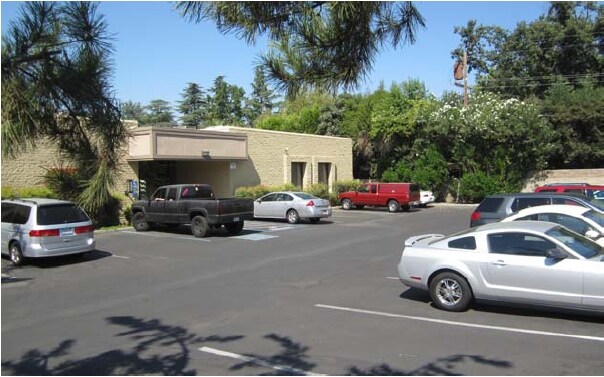 More Photos Of 1500 W Shaw Ave, Fresno Office For Lease